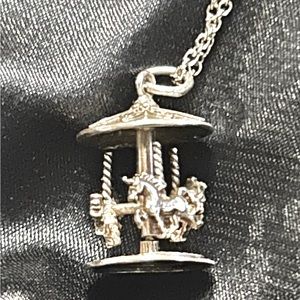 Vintage working 925 carousel necklace